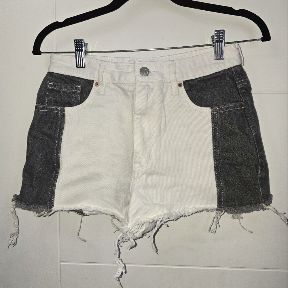 Pacsun Stylish Two-Tone Women Shorts Sz 26